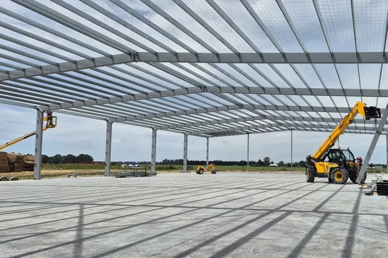 Çelik yapı fabrika binalarının kullanımına hangi endüstriler uygundur?
